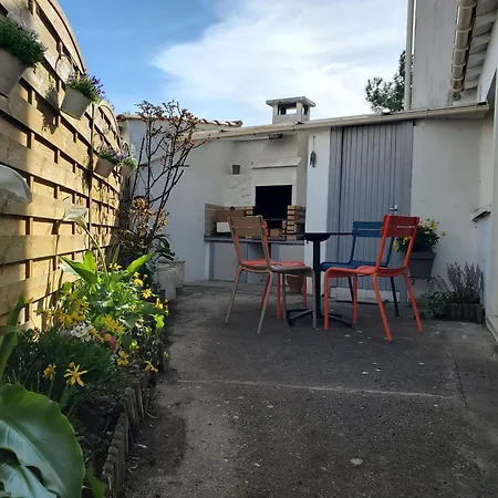 Grande Maison Familiale, 9 Pers., A 1800m De La Plage, Avec Terrasses, Clim, Et Equipements Complets - Fr-1-778-19 Feriehus